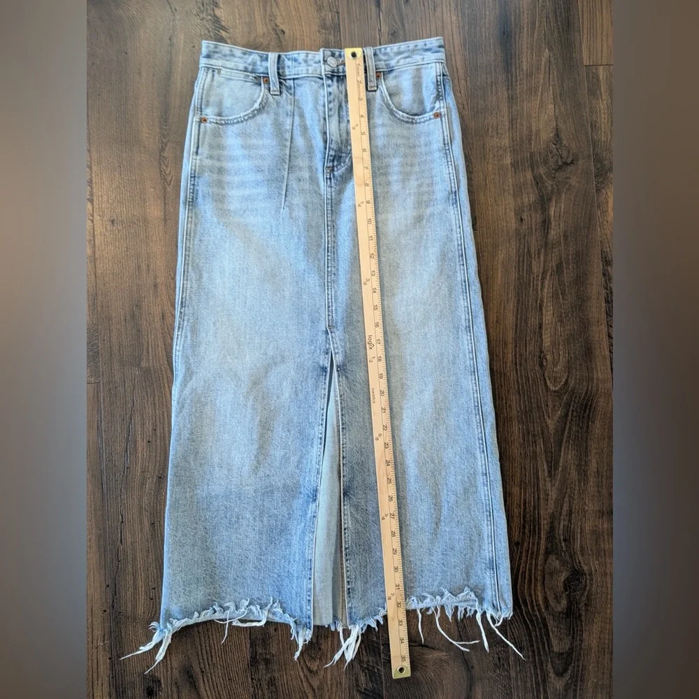 Lucky Brand Women’s Front Slit Denim Skirt Light Wash Size 0 - Picture 14 of 14